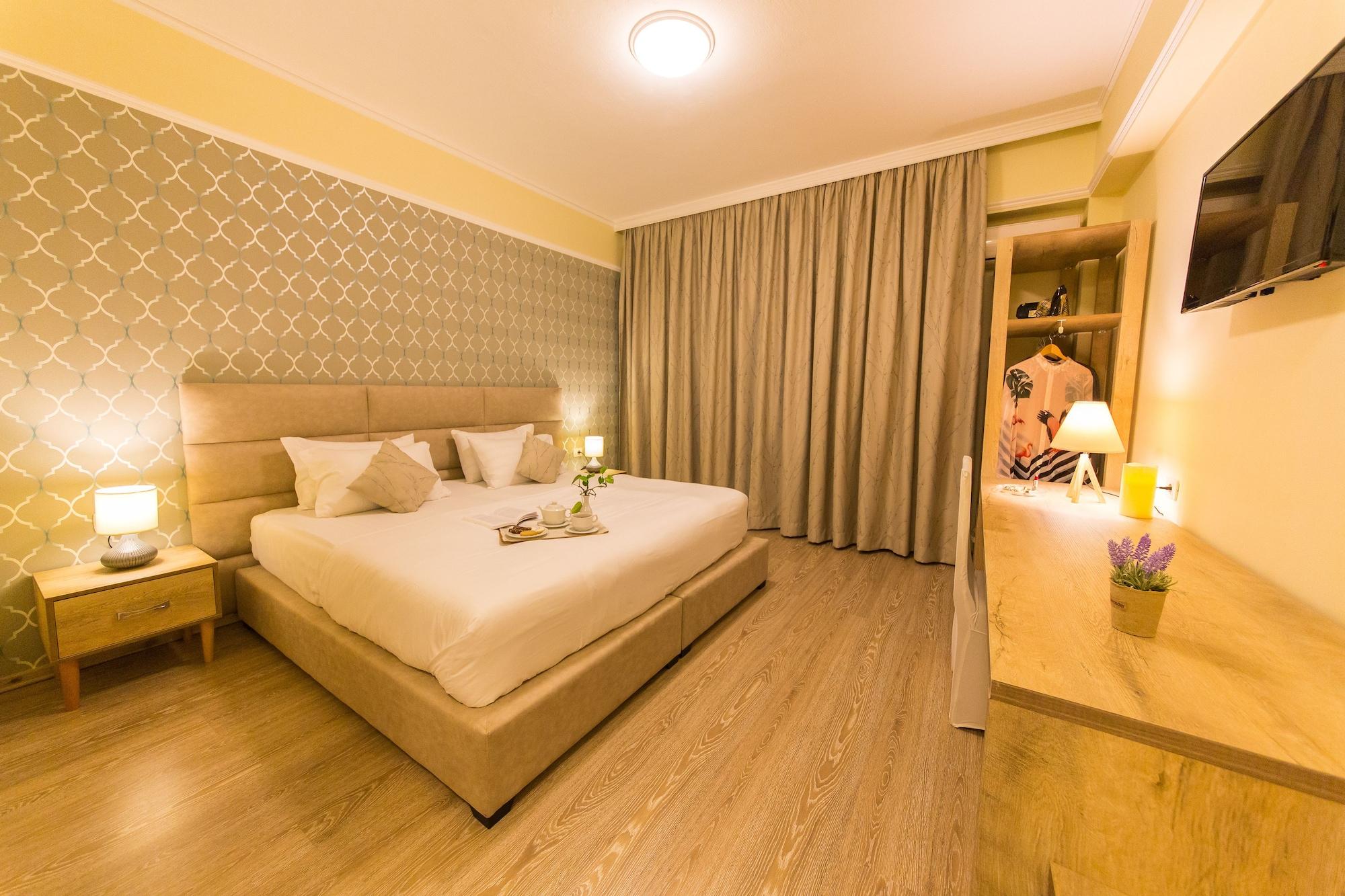 Hotel Baron Tiranë Ngoại thất bức ảnh
